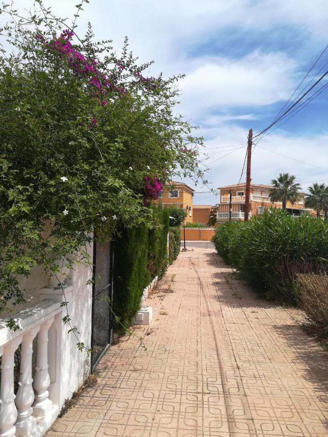 Bungalow Cerca De La Playa Denia Exterior foto